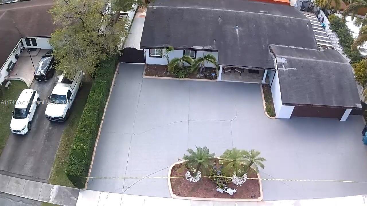 FIRST ADDN TO CALUSA CLUB - Residential