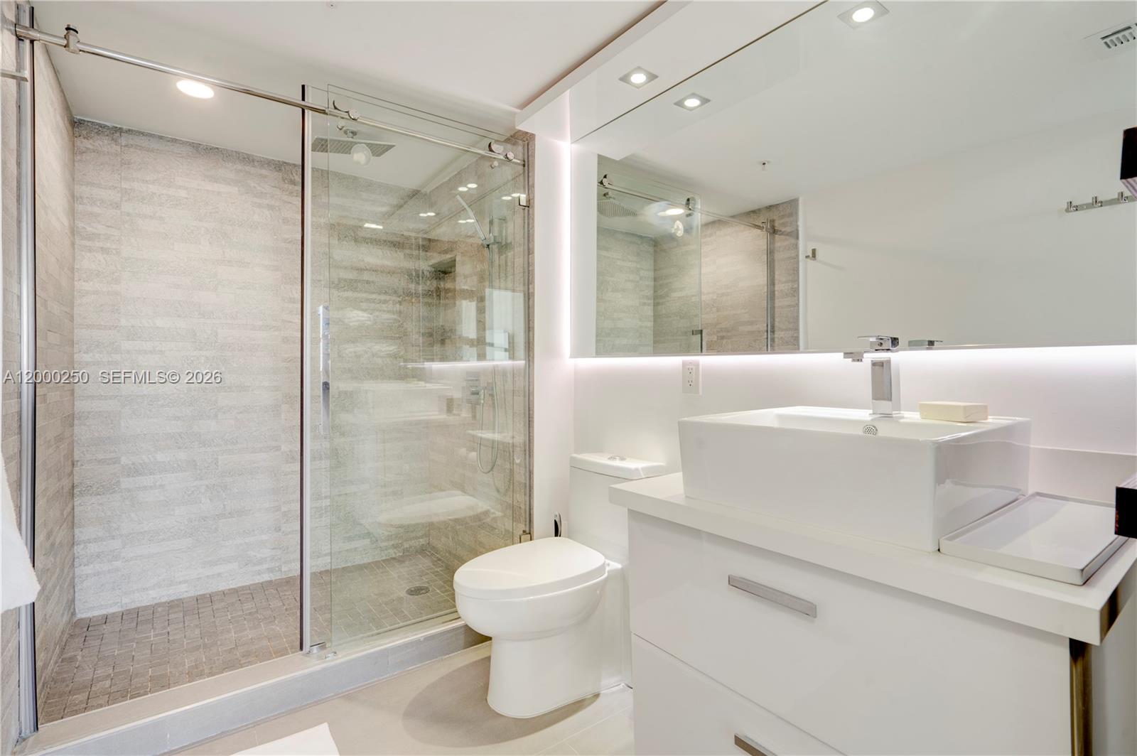 YACHT CLUB AT PORTOFINO C - Residential Lease