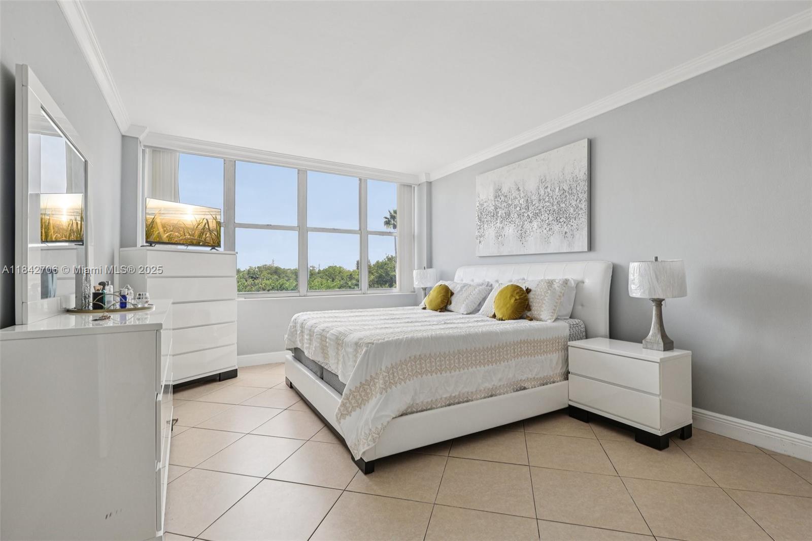 PARKVIEW POINT CONDO - Residential