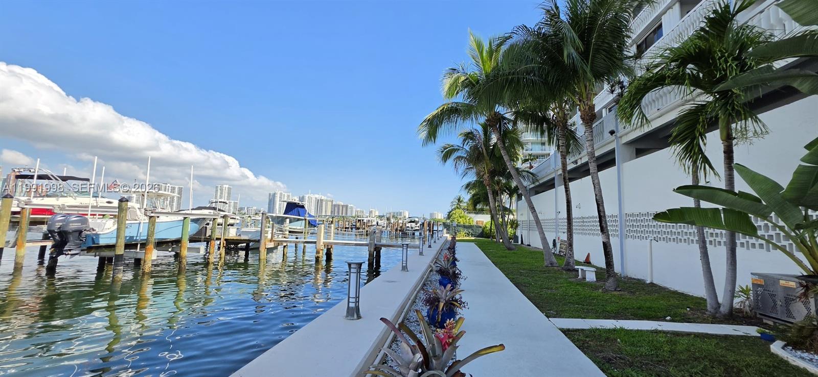 EDEN ROC CONDO - Residential