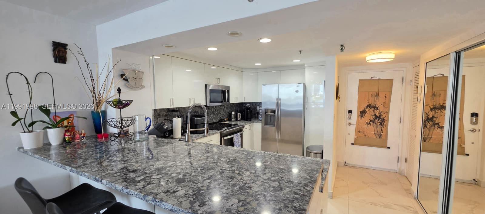 EDEN ROC CONDO - Residential