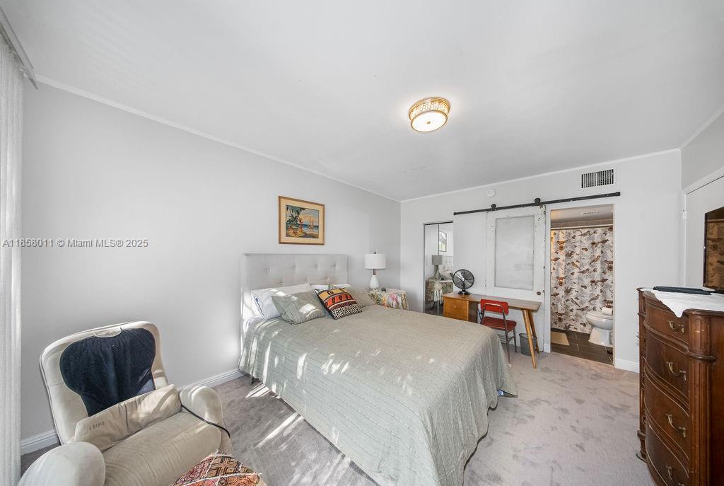 BRIAR BAY TOWNHOUSE ESTAT - Residential