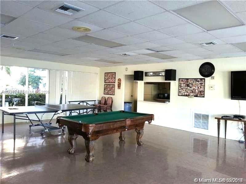 IMPERIAL TOWERS NORTH CON - Residential