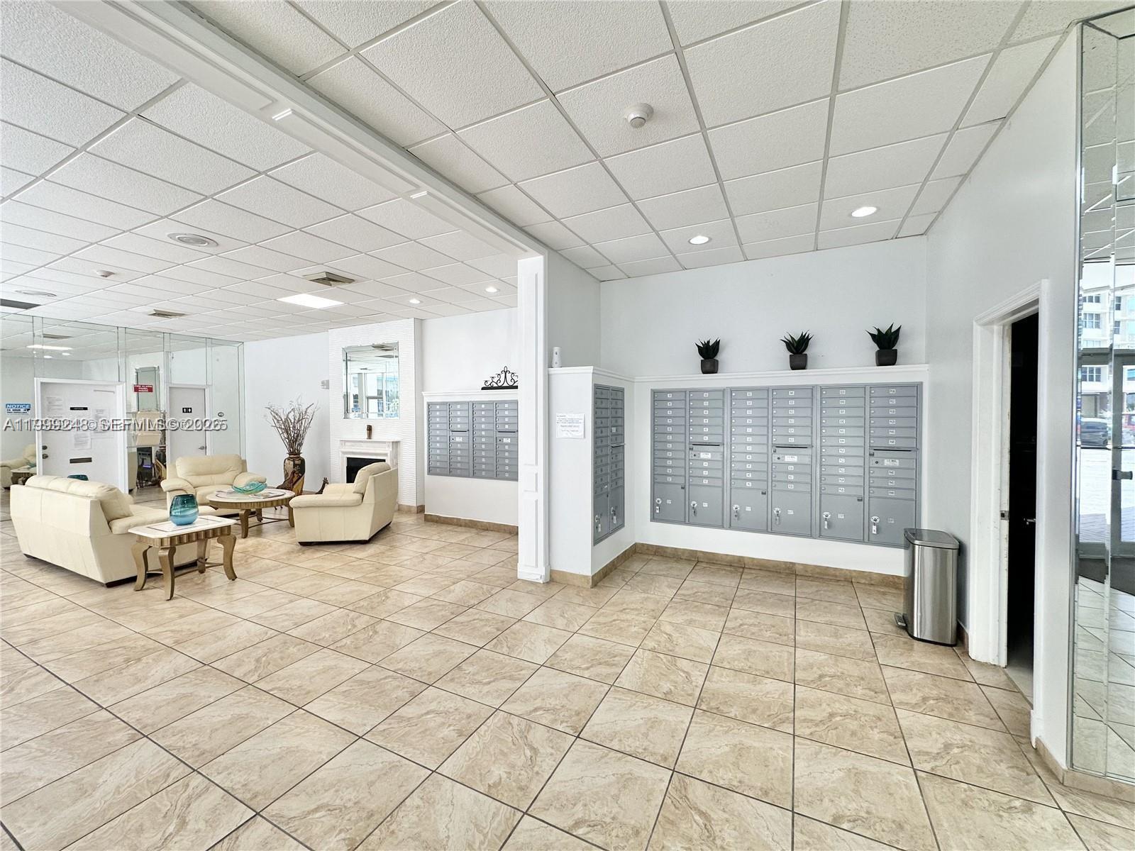 IMPERIAL TOWERS NORTH CON - Residential