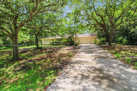 14360 SW 20th St Davie FL 33325
