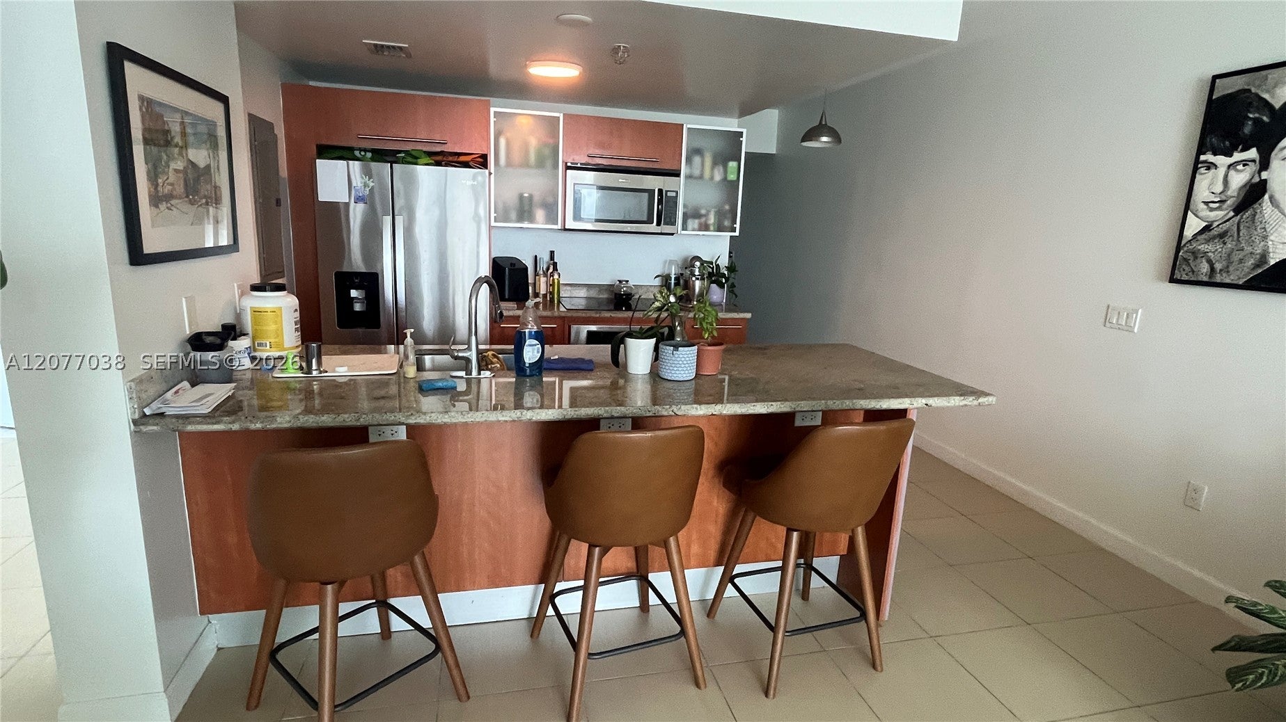 185 SW 7th St 3702