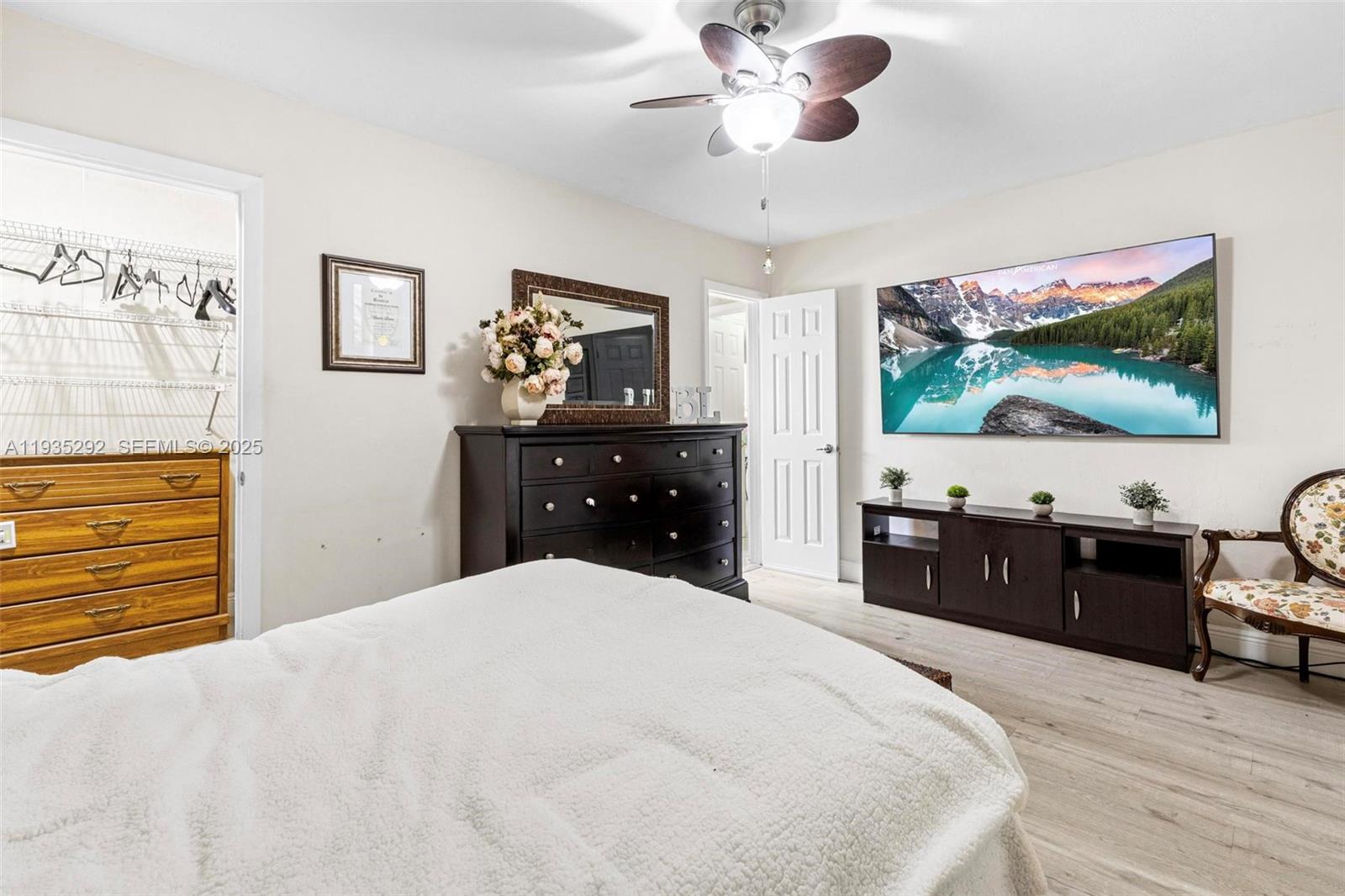 CORAL PARK ESTS SEC 8 1ST - Residential