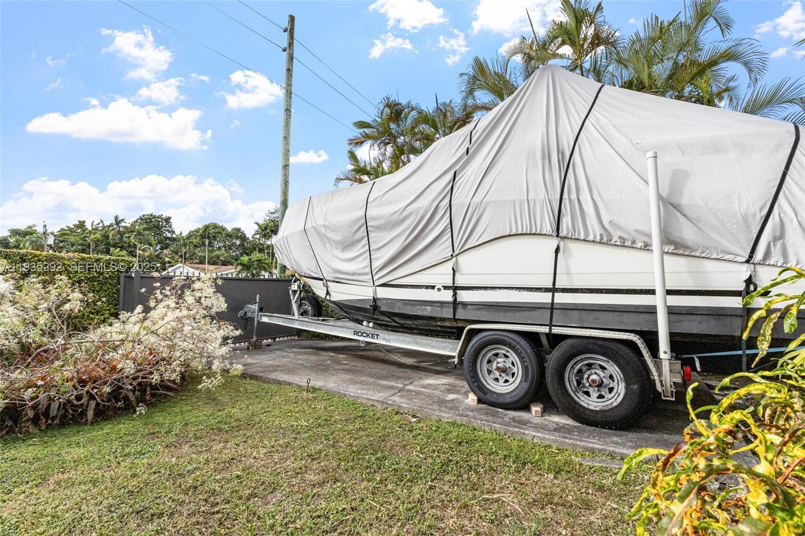 CORAL PARK ESTS SEC 8 1ST - Residential