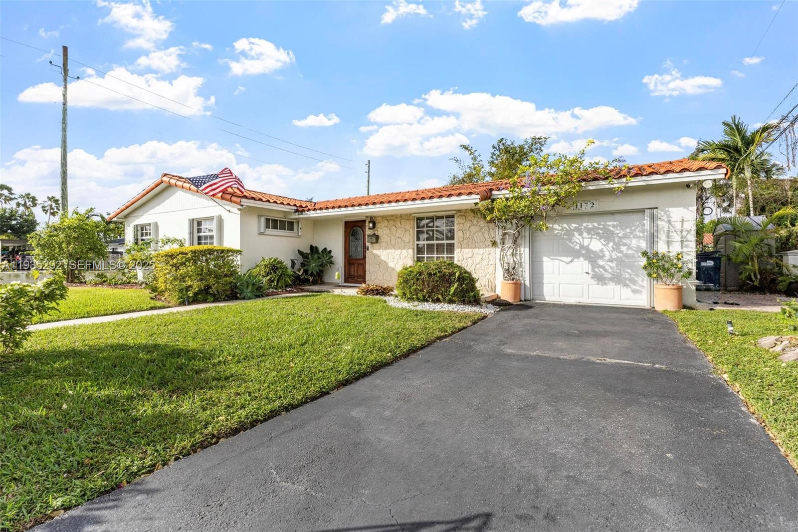 CORAL PARK ESTS SEC 8 1ST - Residential