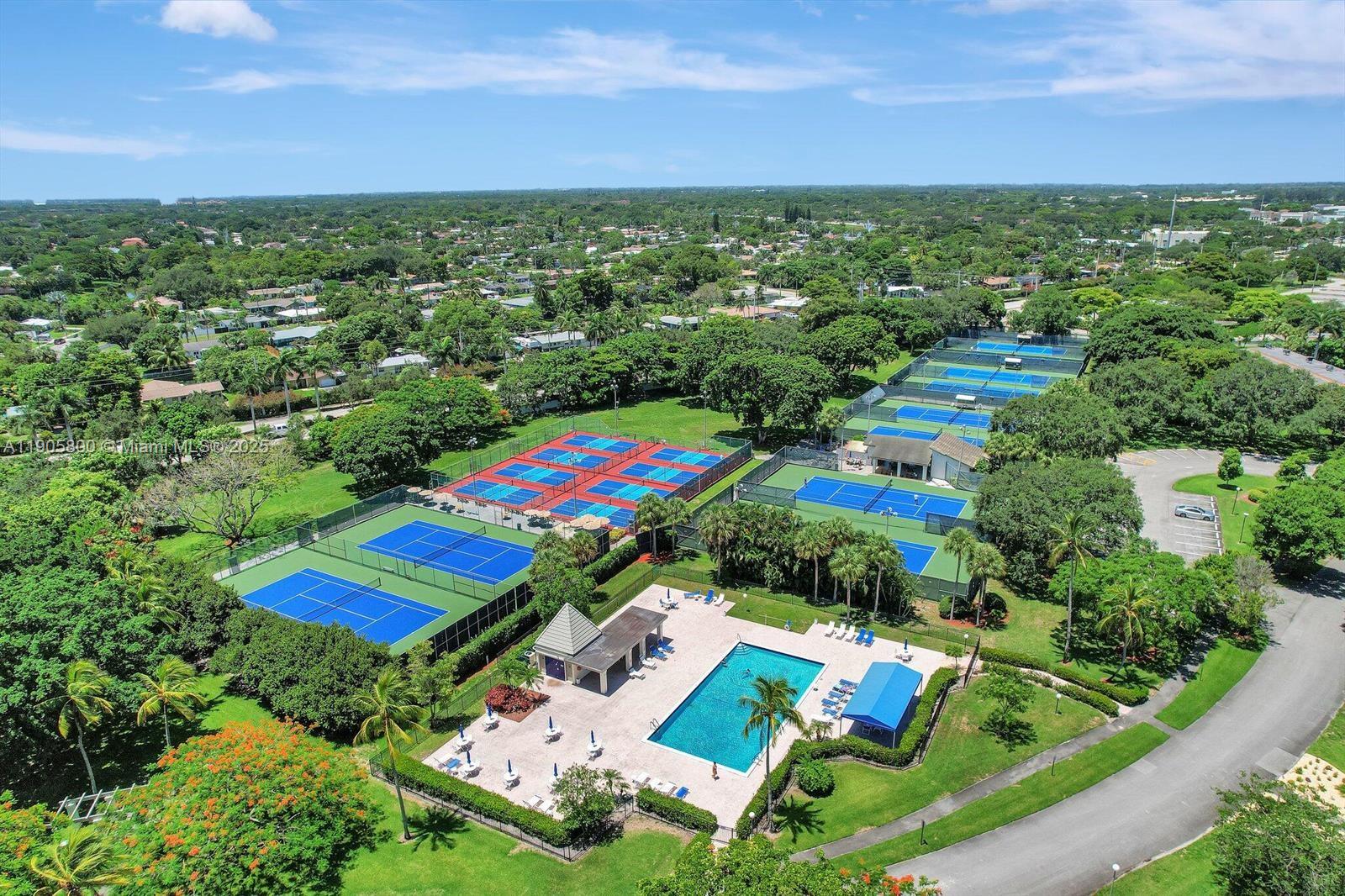 GRANADA VILLAGE C CONDO - Residential