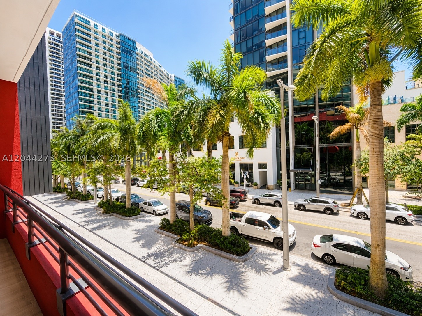 90 NE 32nd St 205