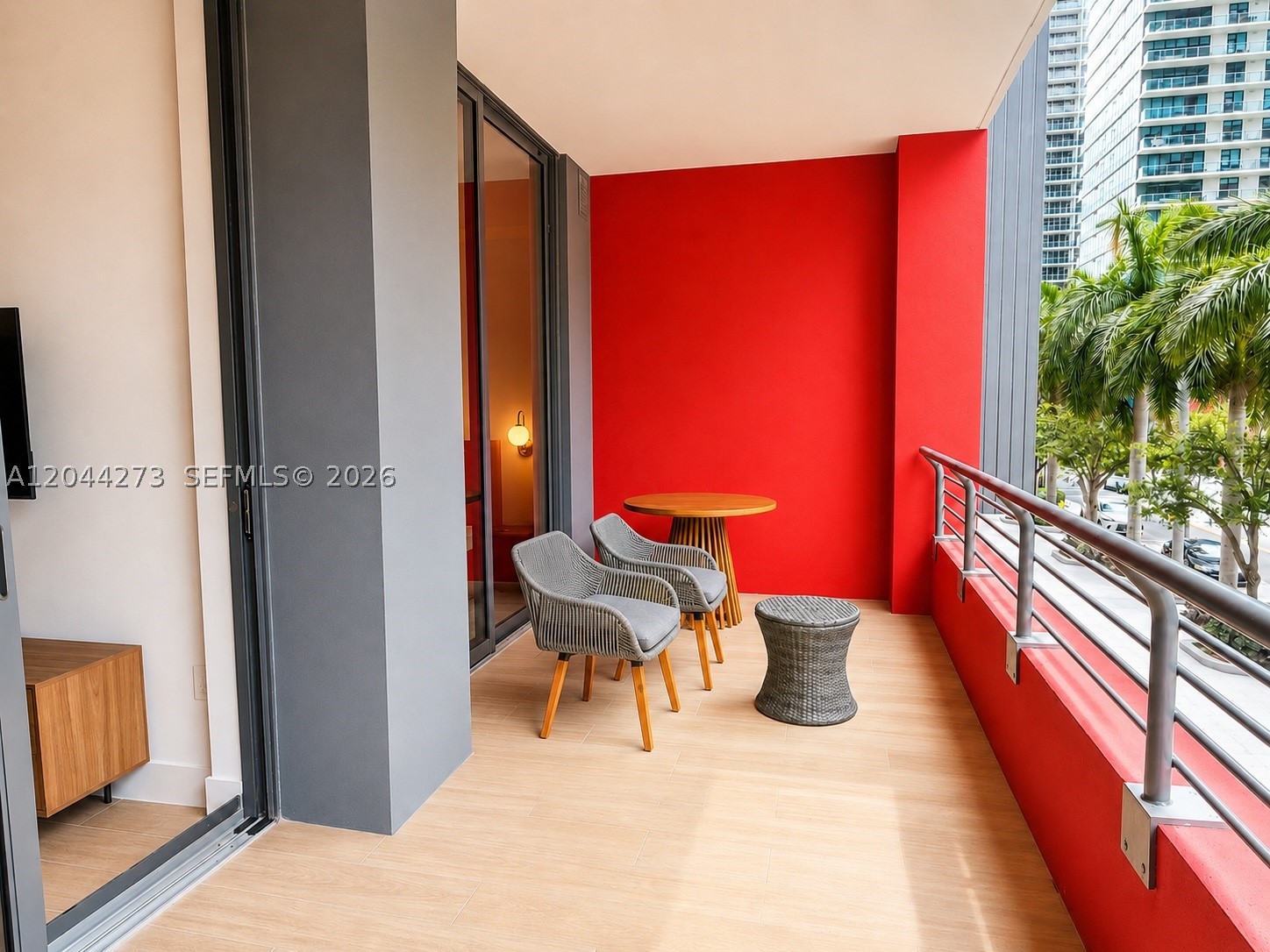 90 NE 32nd St 205