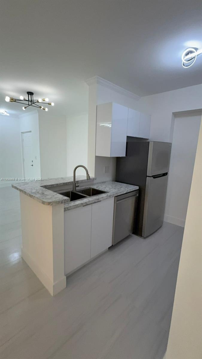 PORTO BELLAGIO CONDO - Residential Lease