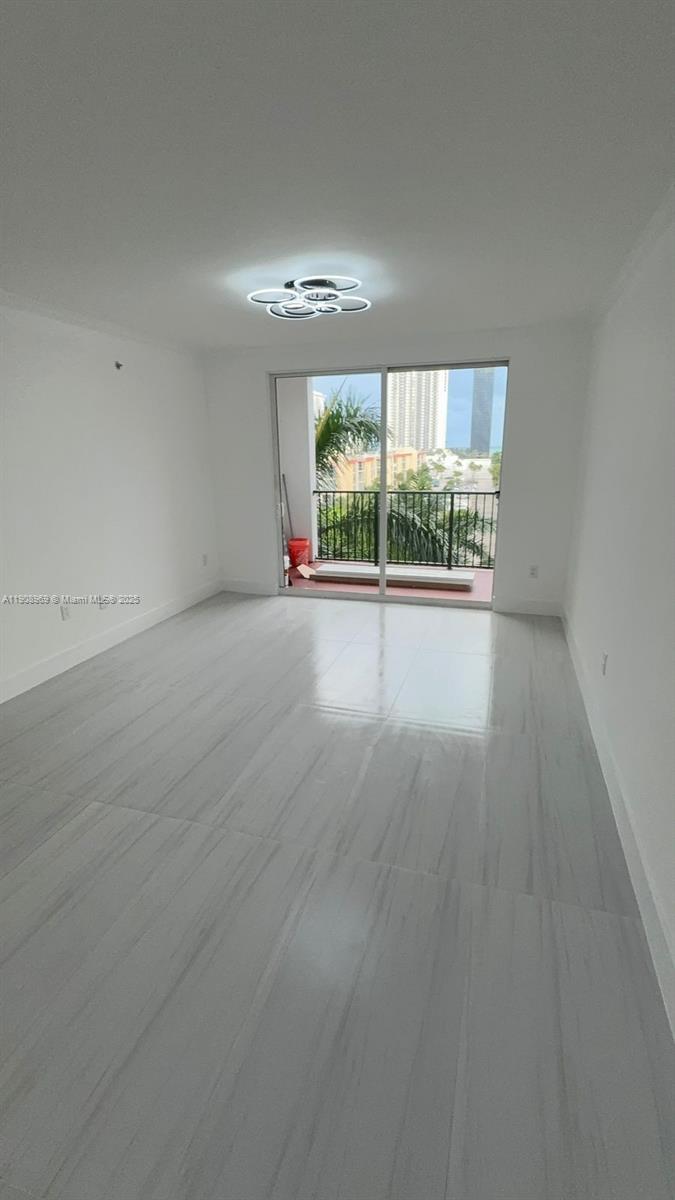 PORTO BELLAGIO CONDO - Residential Lease
