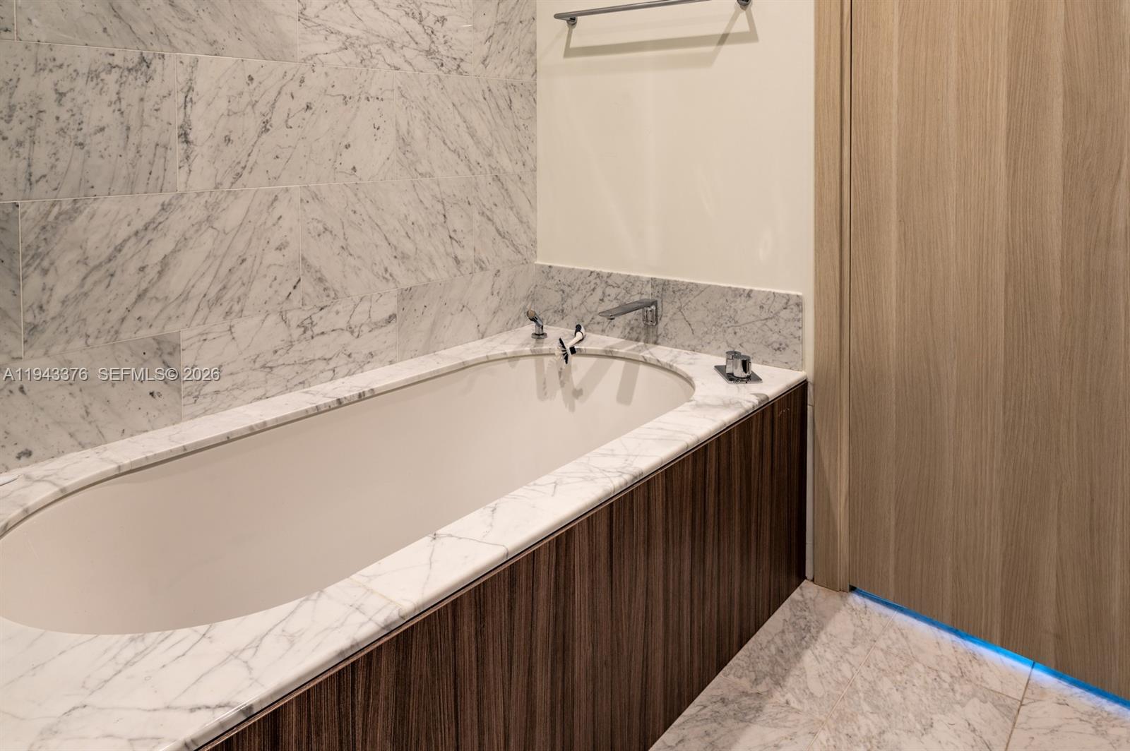 BRICKELL FLATIRON CONDO - Residential Lease