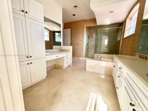 Tiny photo for 1141 Waterside Ln, Hollywood, FL 33019 (MLS # A12007706)