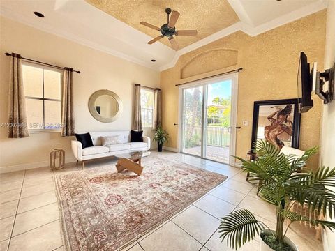 Tiny photo for 1141 Waterside Ln, Hollywood, FL 33019 (MLS # A12007706)