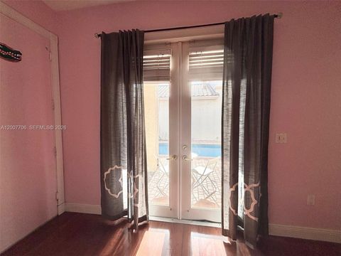 Tiny photo for 1141 Waterside Ln, Hollywood, FL 33019 (MLS # A12007706)