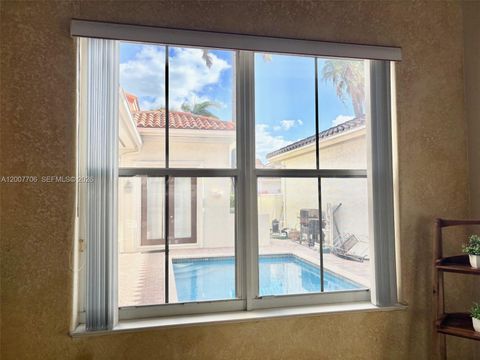 Tiny photo for 1141 Waterside Ln, Hollywood, FL 33019 (MLS # A12007706)