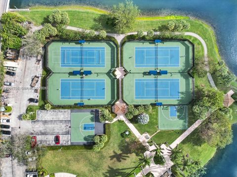 Tiny photo for 1141 Waterside Ln, Hollywood, FL 33019 (MLS # A12007706)