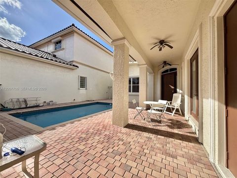 Tiny photo for 1141 Waterside Ln, Hollywood, FL 33019 (MLS # A12007706)
