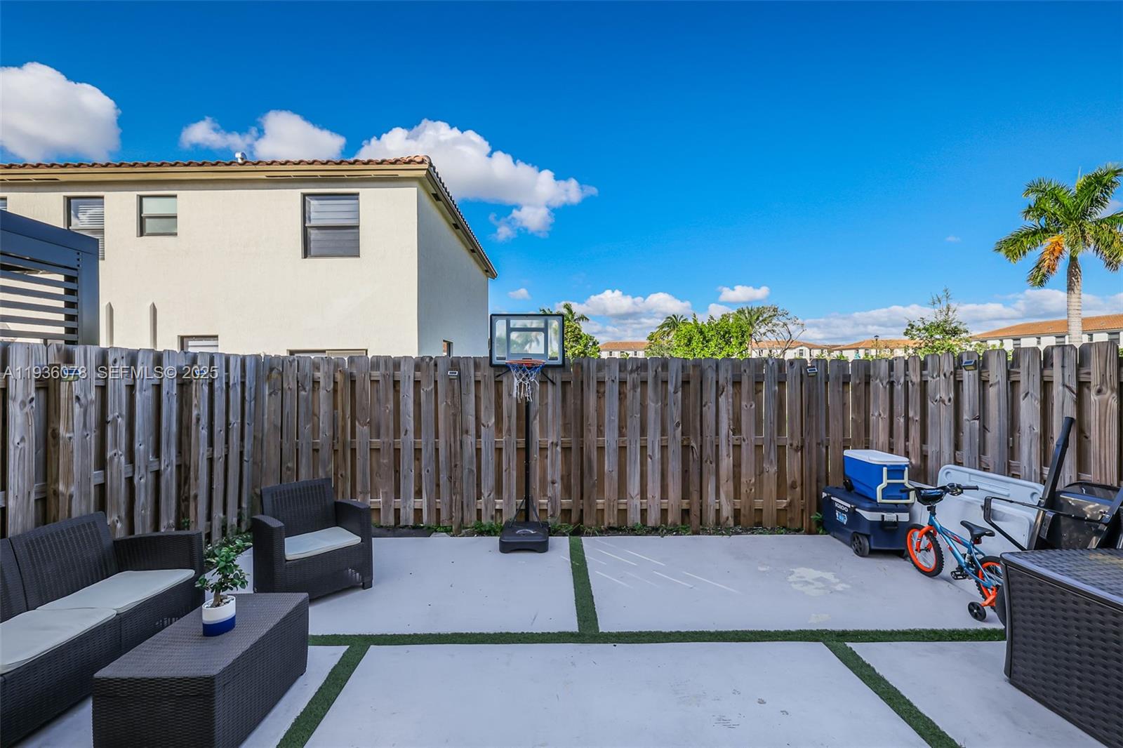 SILVER PALM RESIDENTIAL H - Residential