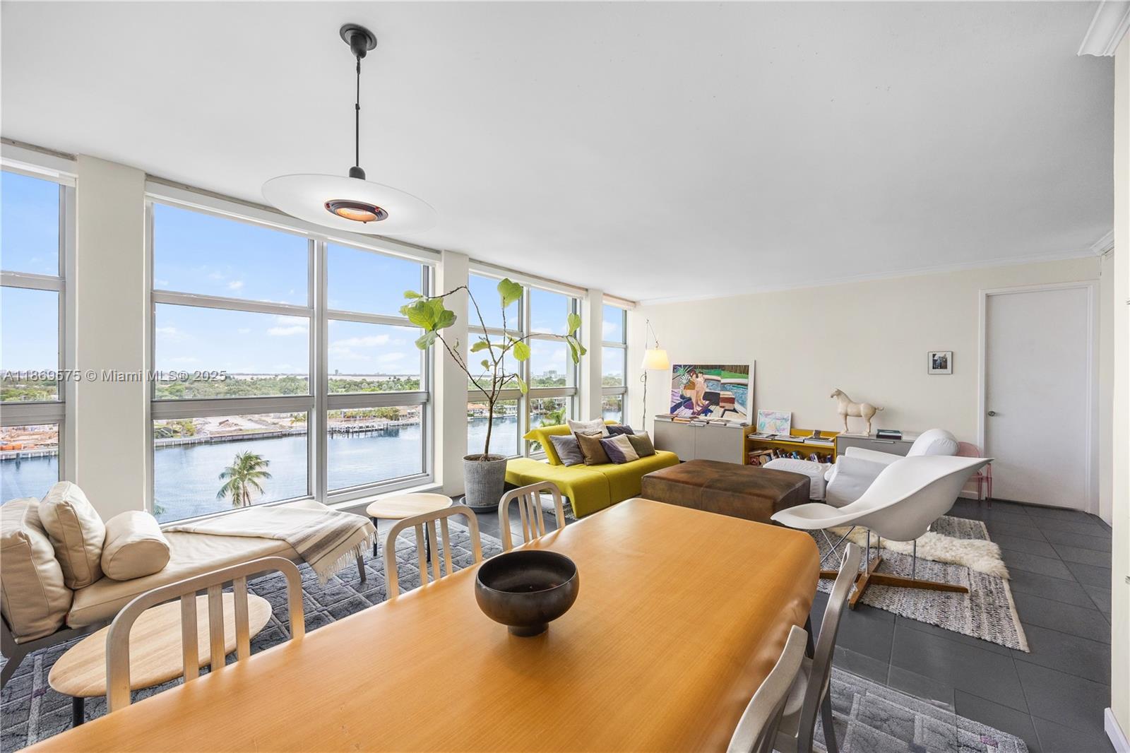5055 Collins Ave 9K