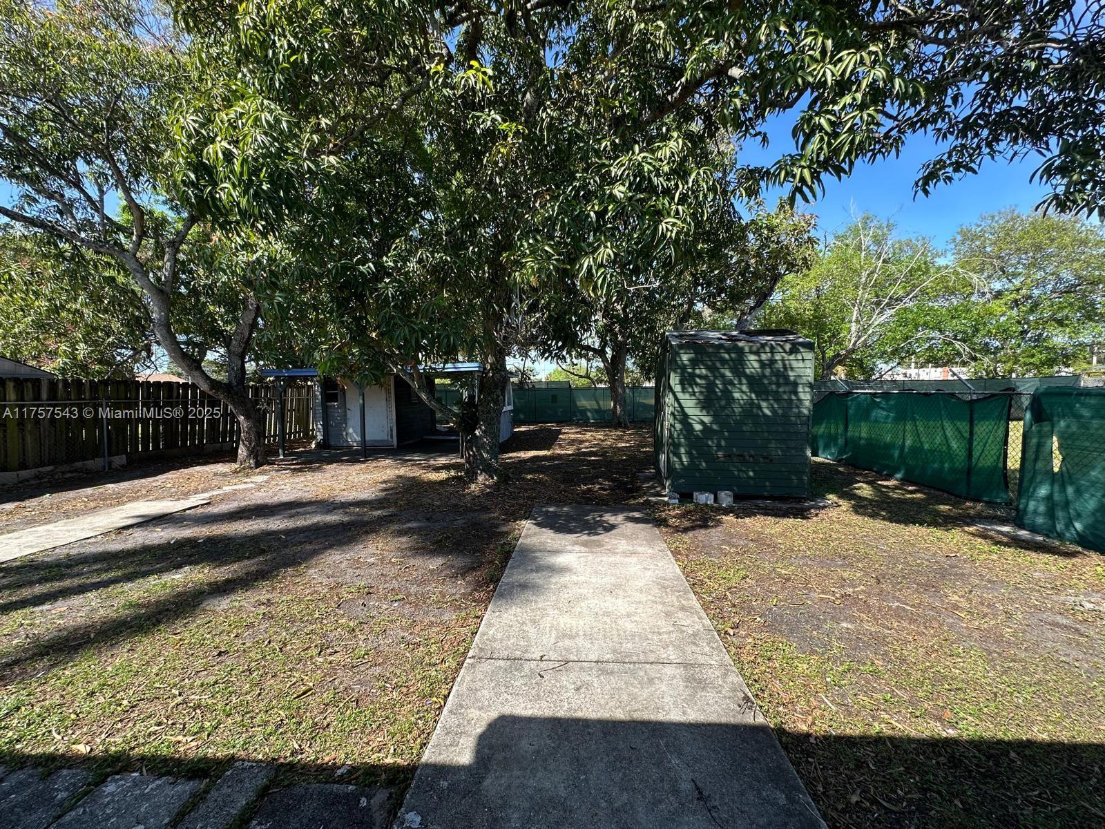 NORTH LAUDERDALE - Residential Lease
