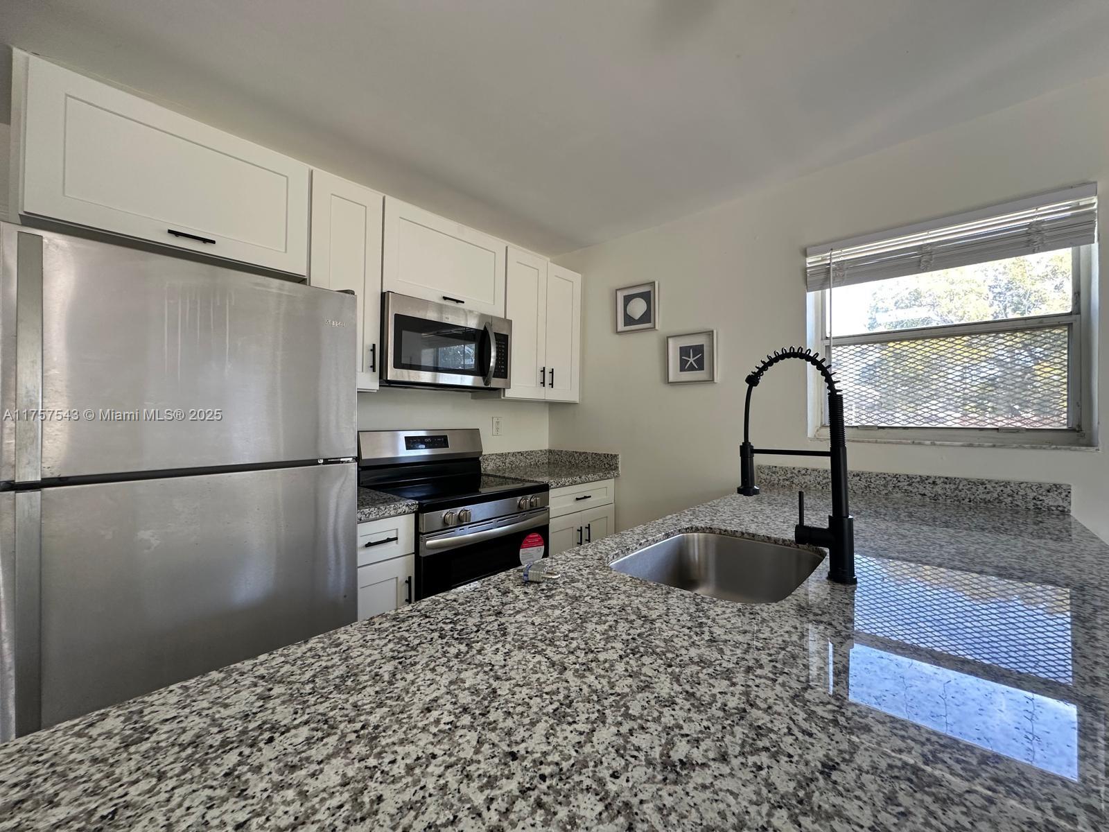 NORTH LAUDERDALE - Residential Lease