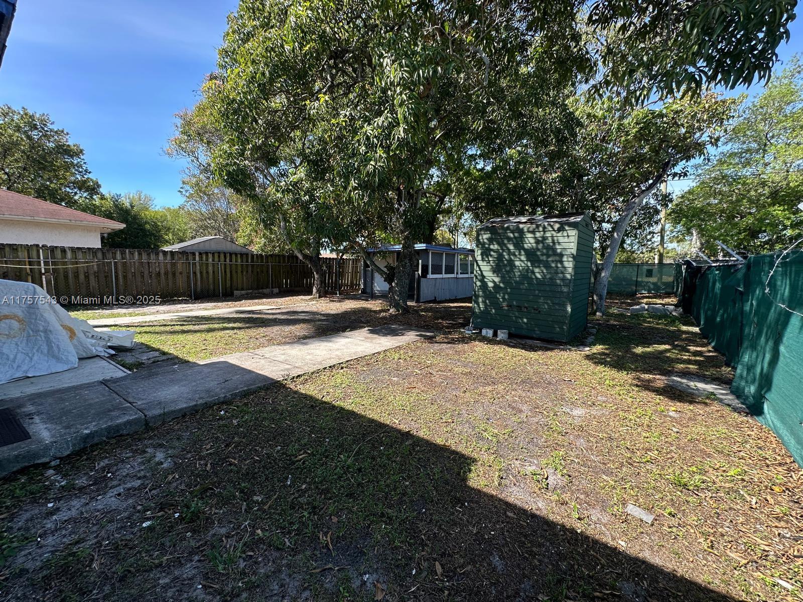 NORTH LAUDERDALE - Residential Lease