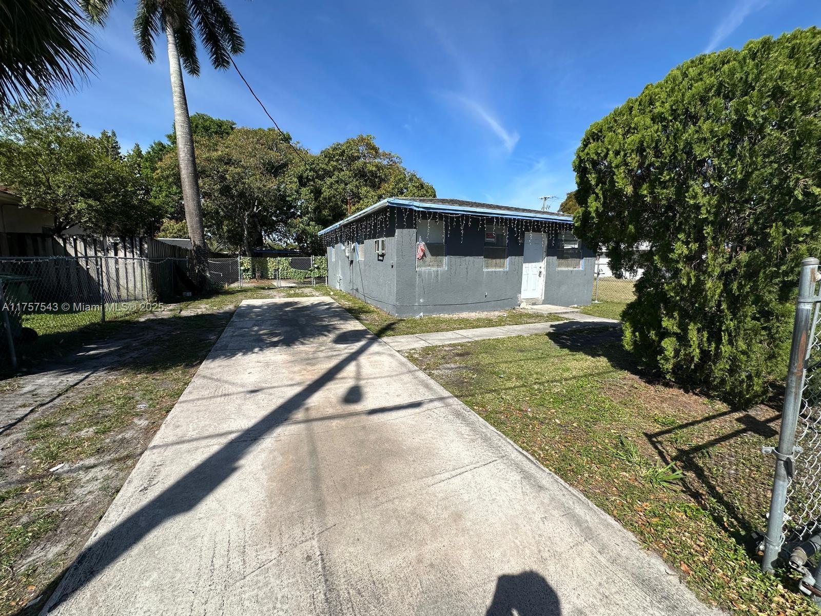 NORTH LAUDERDALE - Residential Lease