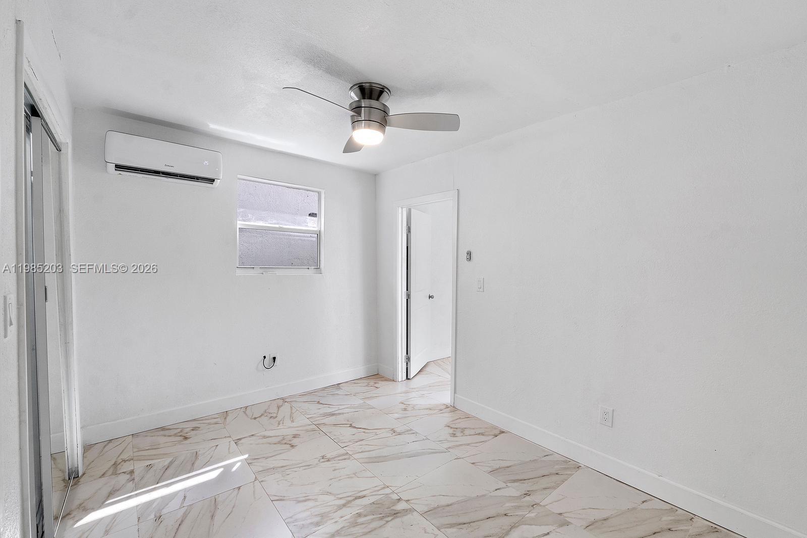 SUNRISE GOLF VILLAGE SEC - Residential Lease