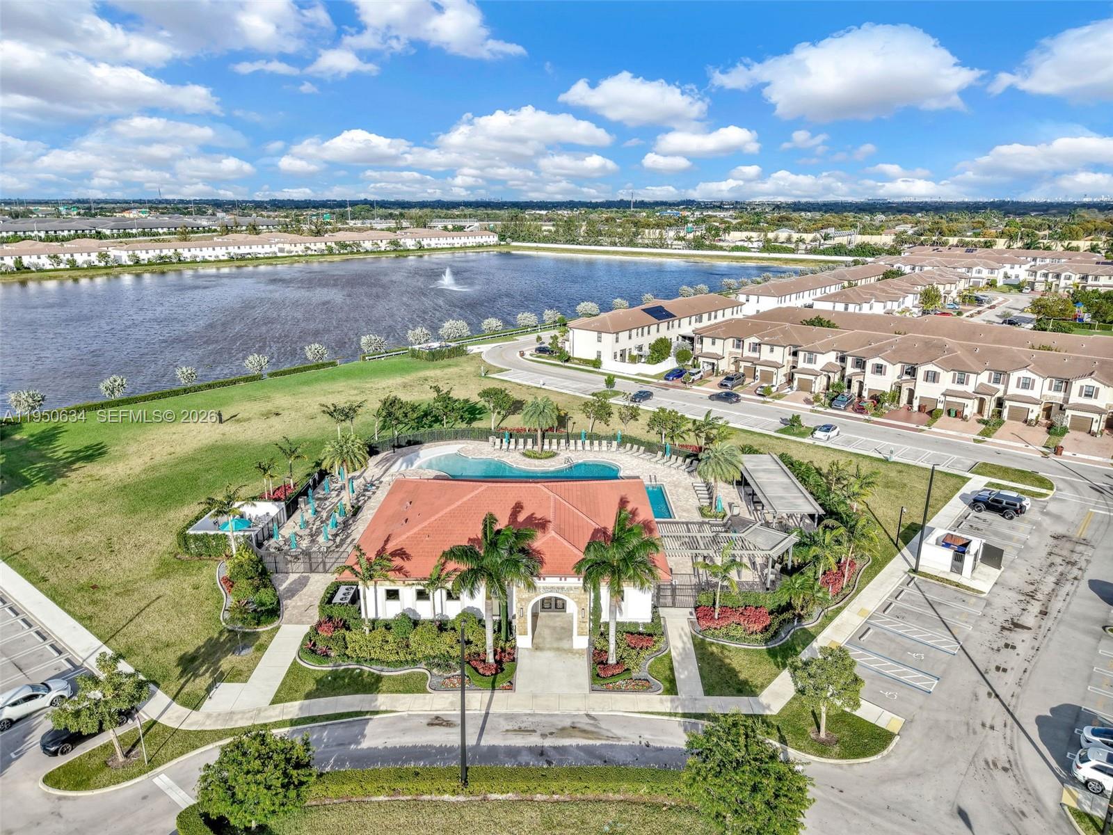 AQUABELLA NORTH - Residential