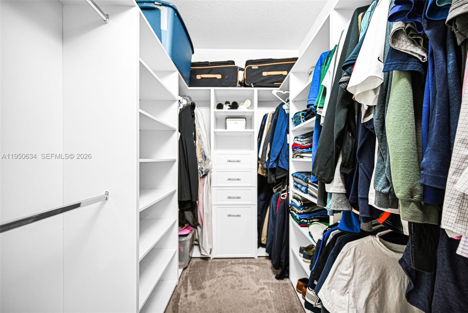 AQUABELLA NORTH - Residential