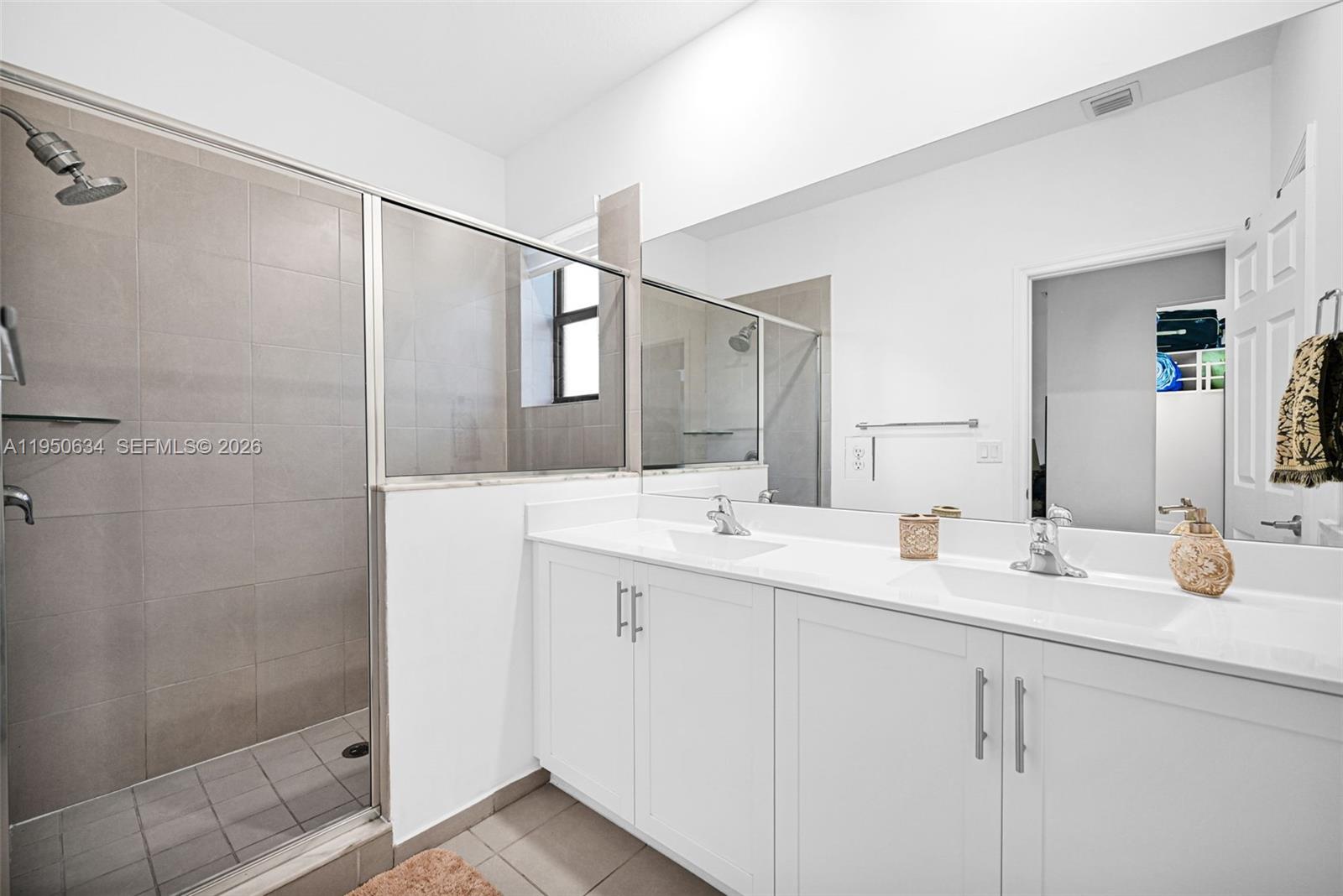 AQUABELLA NORTH - Residential