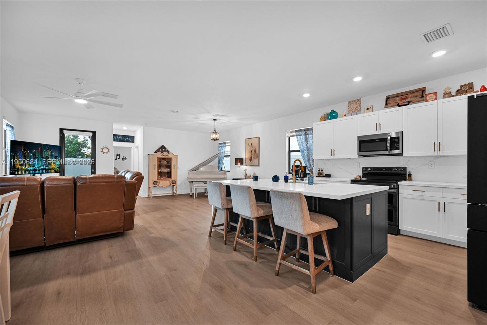 AQUABELLA NORTH - Residential