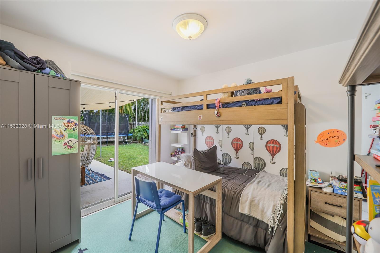 TROPICAL ISLE HOMES SUB 4 - Residential