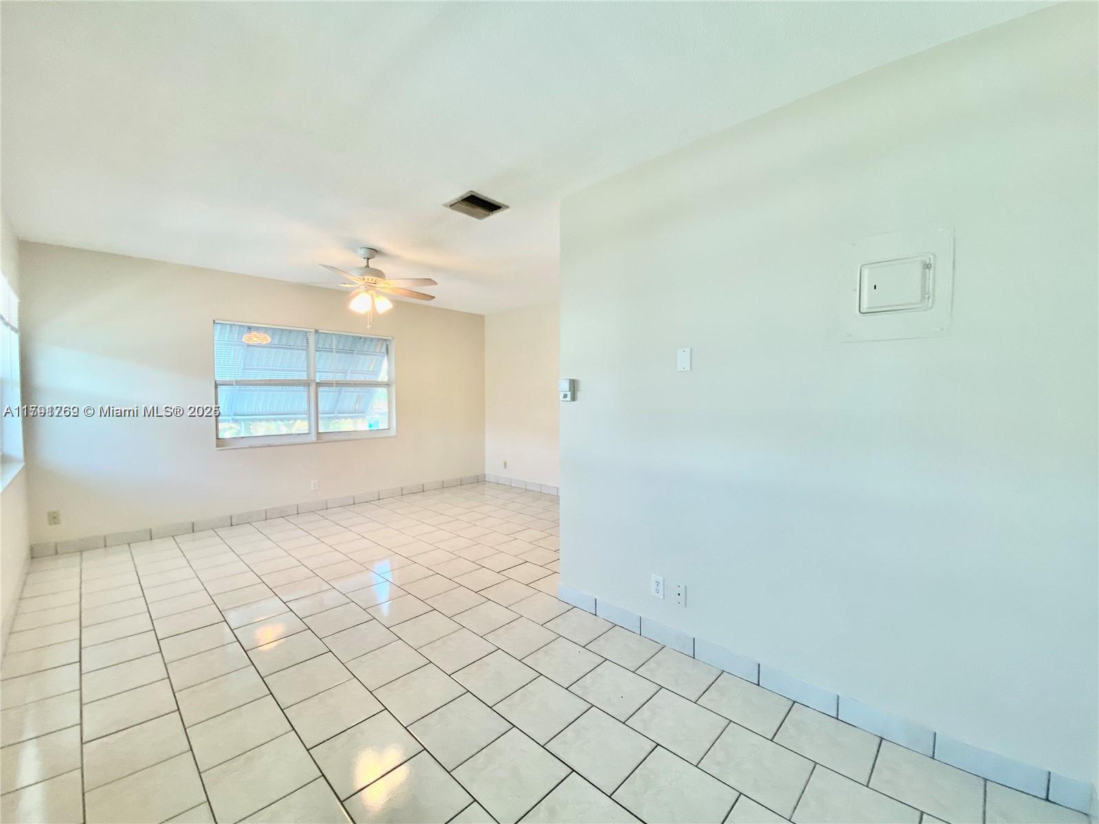 1824 Monroe St 15