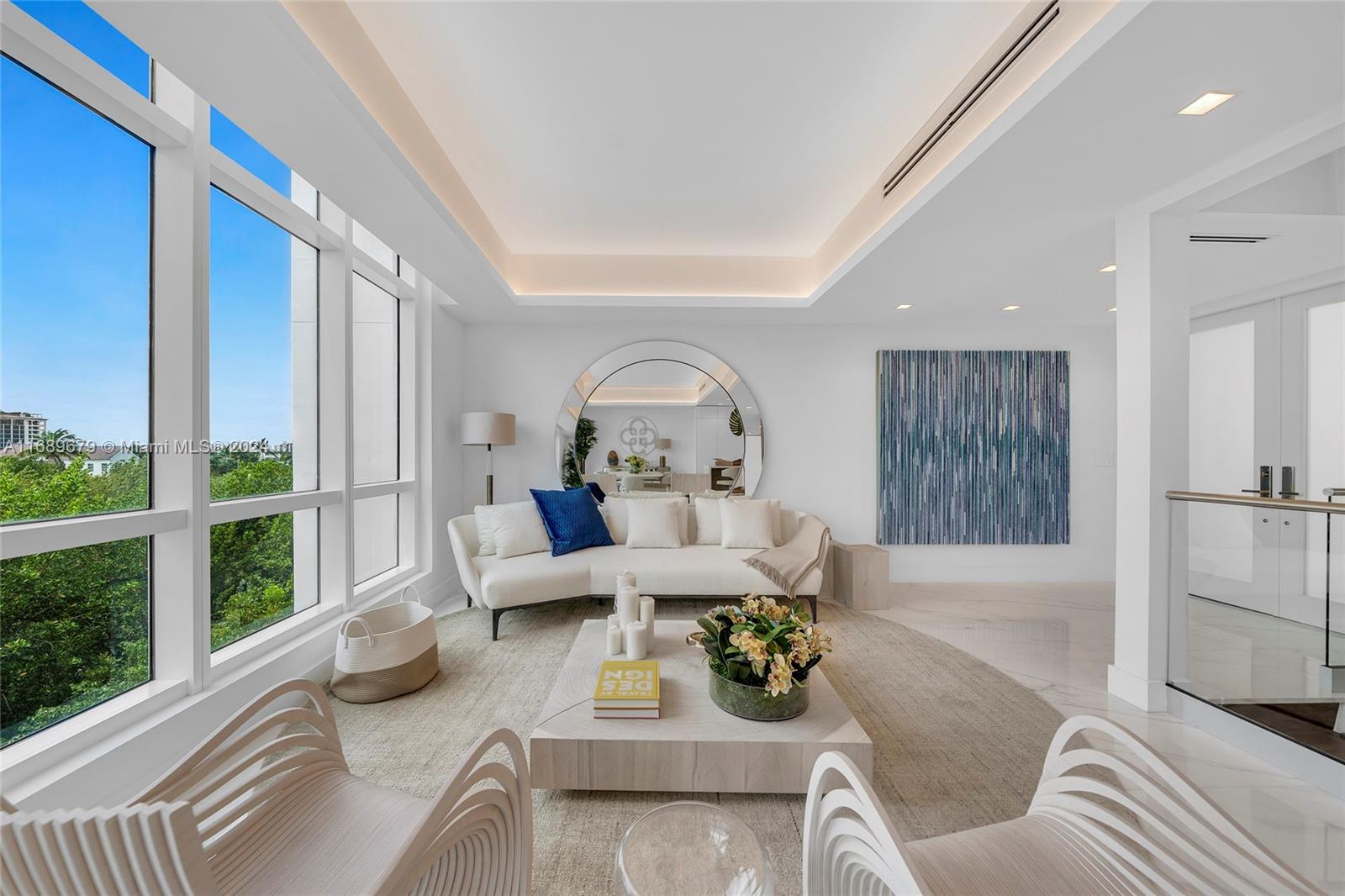 CONTINUUM ON SOUTH BEACH - Residential