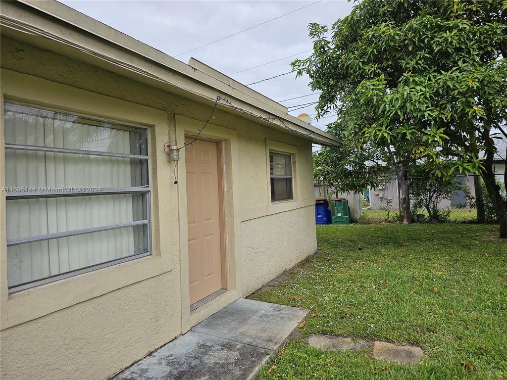 Photo of Fort Lauderdale, FL 33311 (MLS # A11695144)