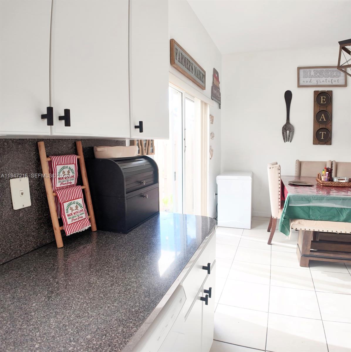 LAKES BY THE BAY JAY - Residential