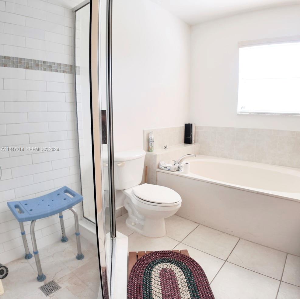 LAKES BY THE BAY JAY - Residential