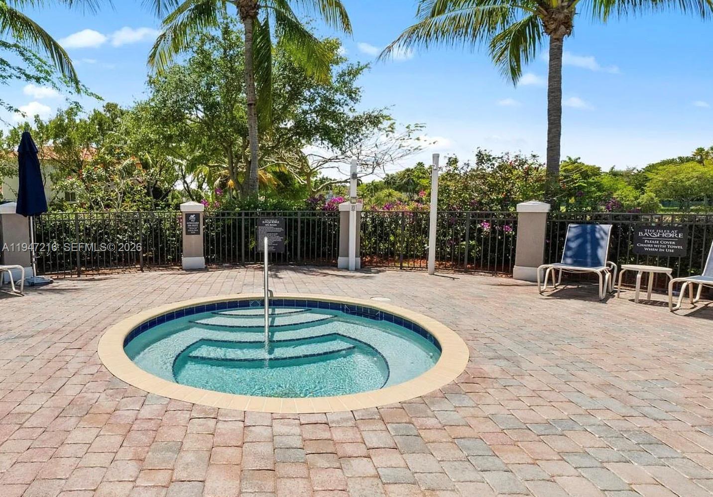 LAKES BY THE BAY JAY - Residential