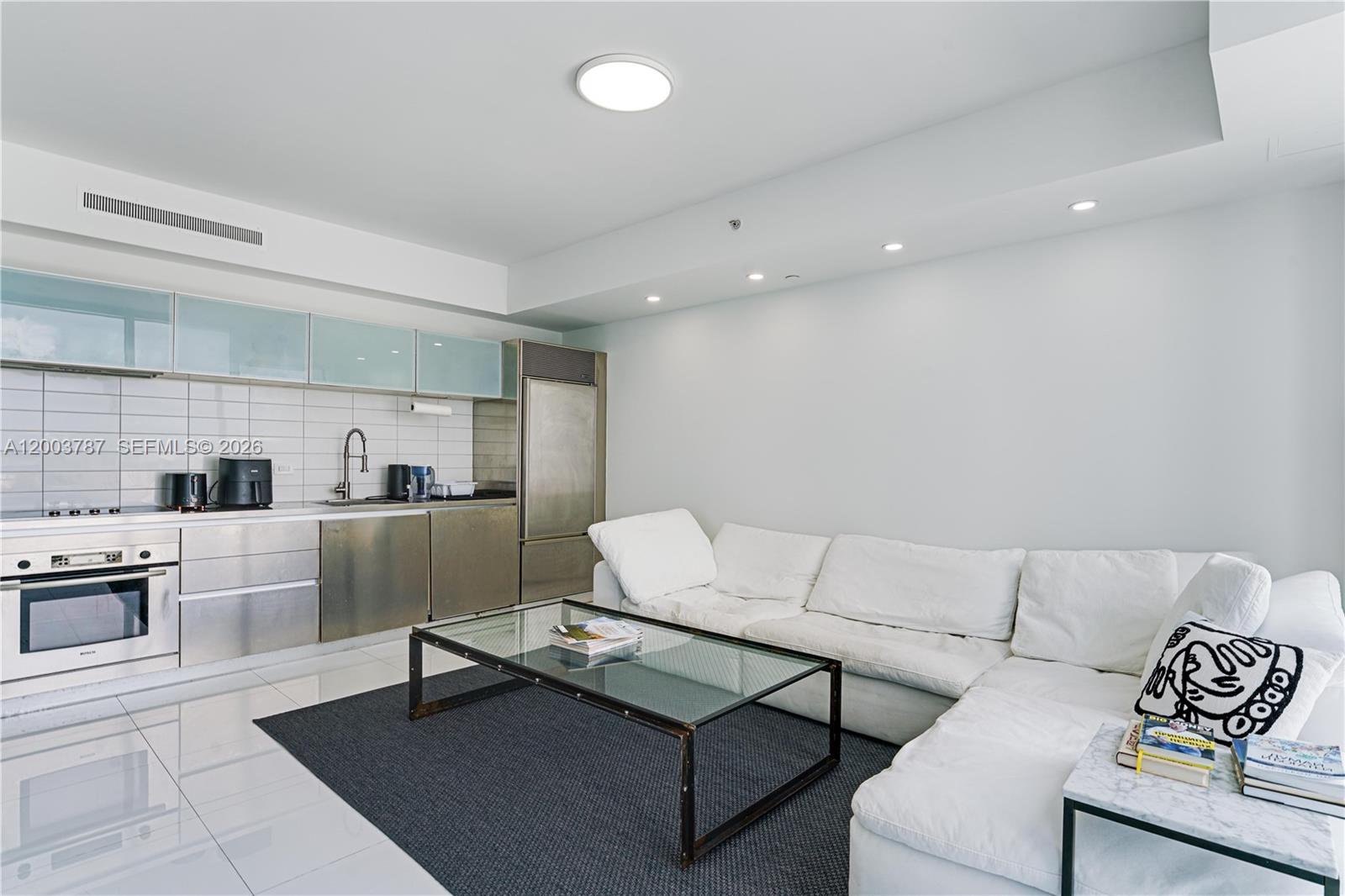 TEN MUSEUM PK RESIDENTIAL - Residential