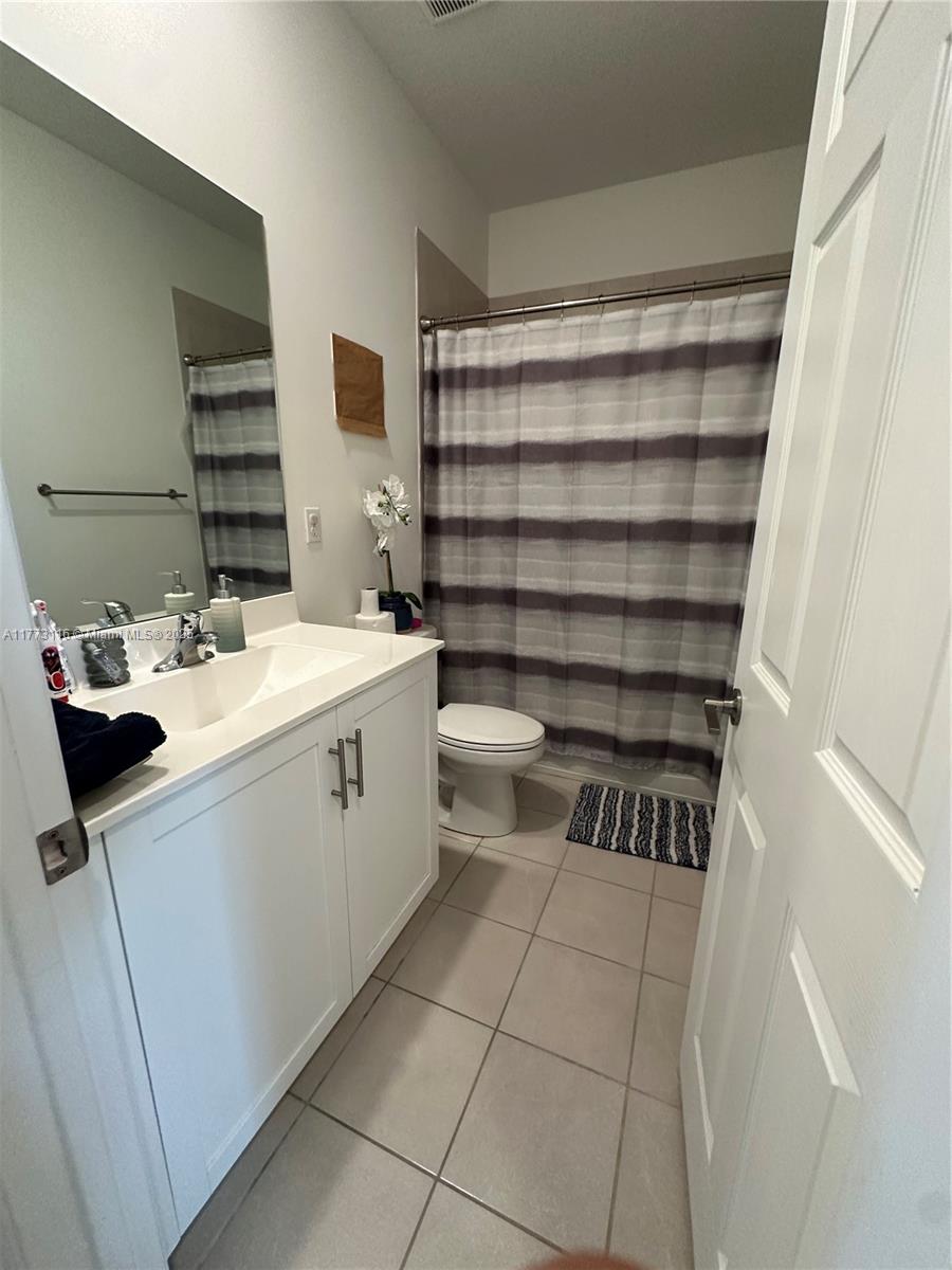 TROTTERS CHASE - Residential