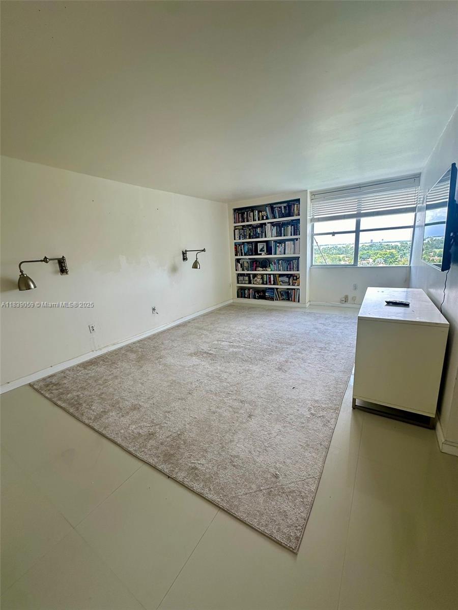 5750 Collins Ave 10F