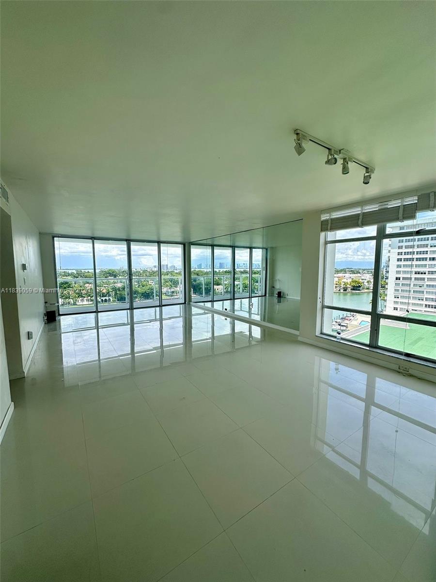 5750 Collins Ave 10F