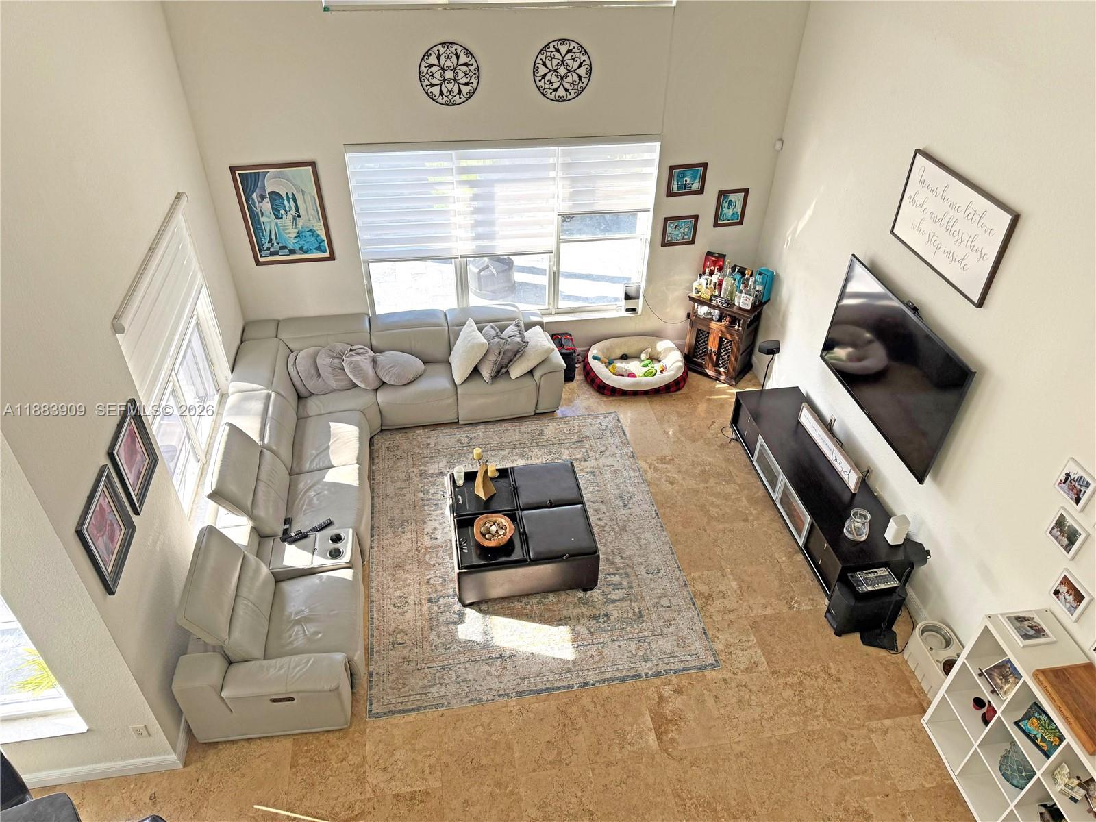 SUNSET LAKES PLAT THREE - Residential Lease