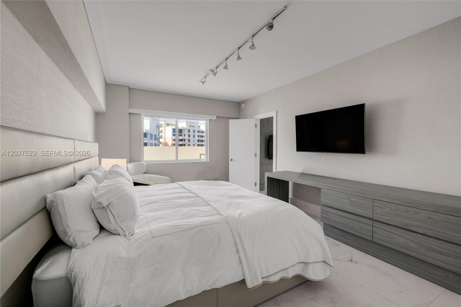 OCEAN TOWER ONE CONDO - Residential
