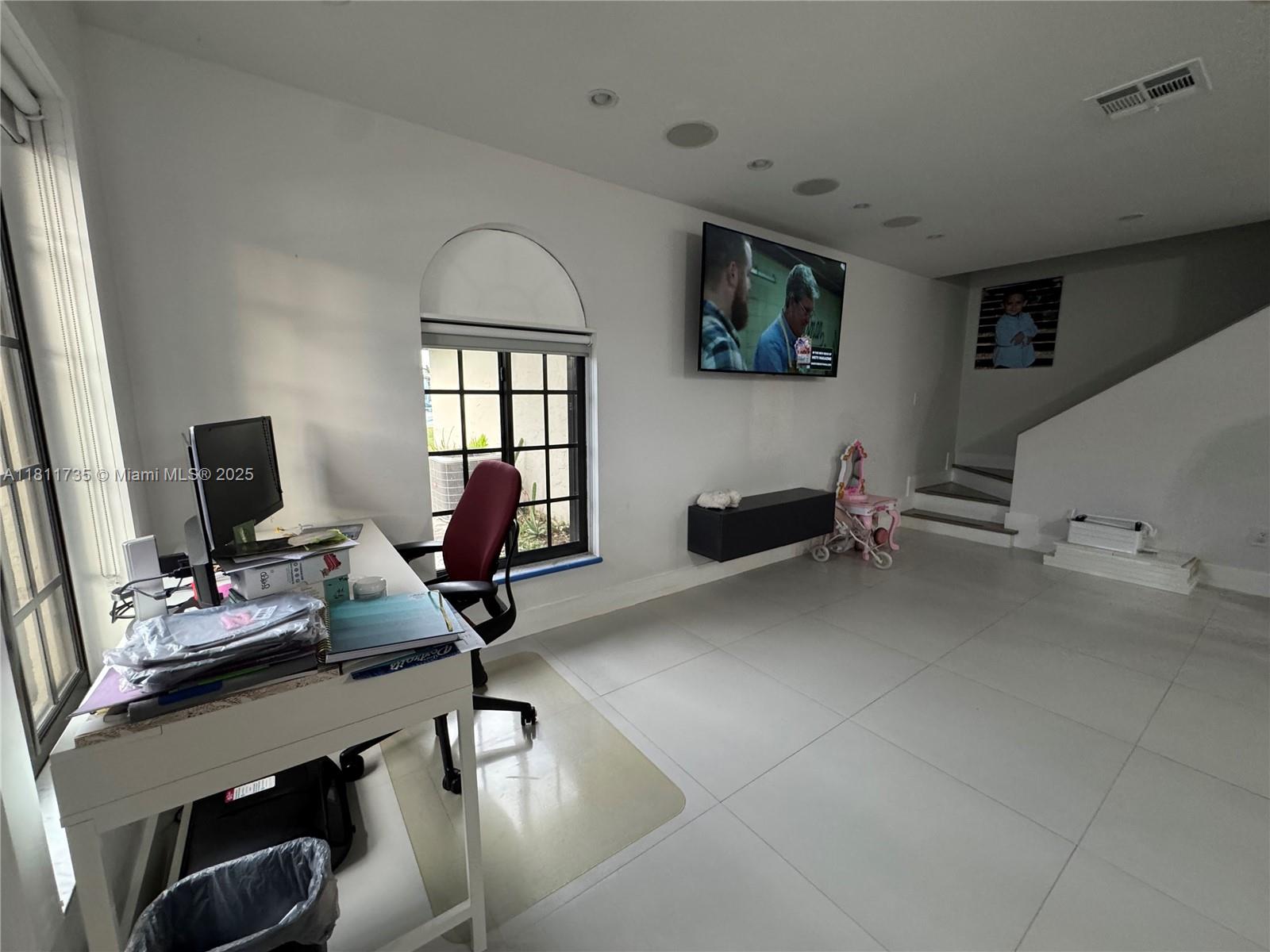 BENT TREE PARCEL 6 CONDO - Residential Lease